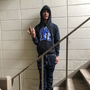 Meet your Posher, Louis